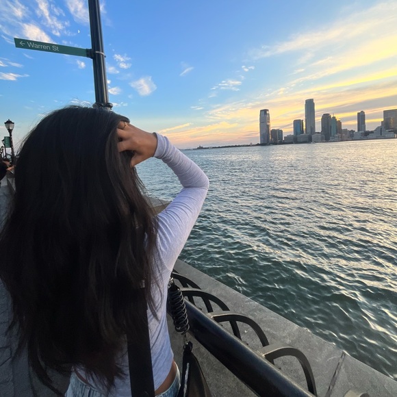 Meet your Posher, Evelyn - Picture 1 of 1